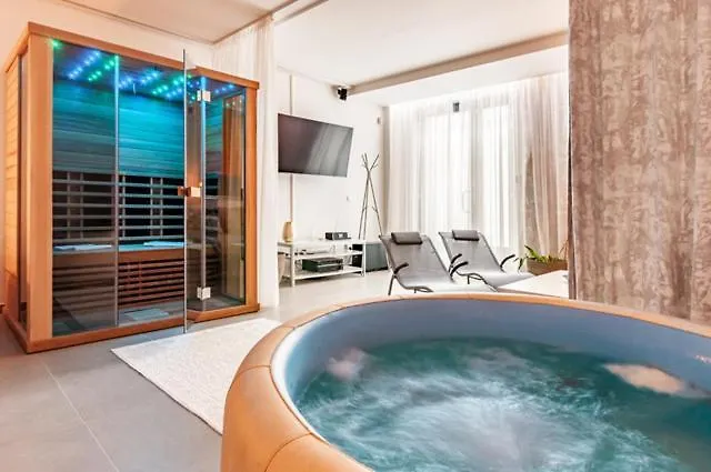 Relax Prague Daire 0*,